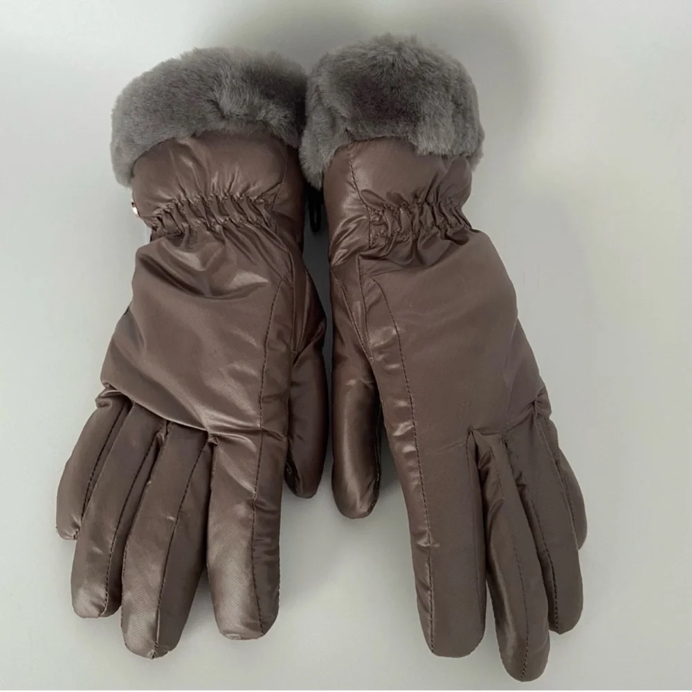 NEW UGG Fontanne Smart Genuine Shearling Trim Gloves Size S/M